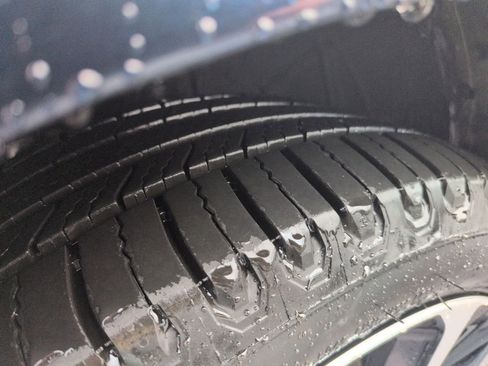 Used 2019 Toyota Corolla XSE image 28