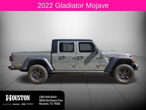 Used 2022 Jeep Gladiator Mojave AWD/4WD image 2