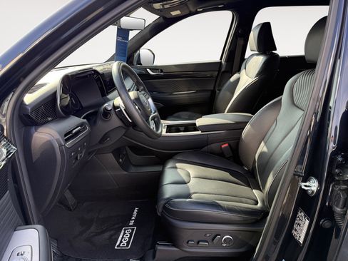 Certified 2025 Hyundai Palisade Calligraphy image 10