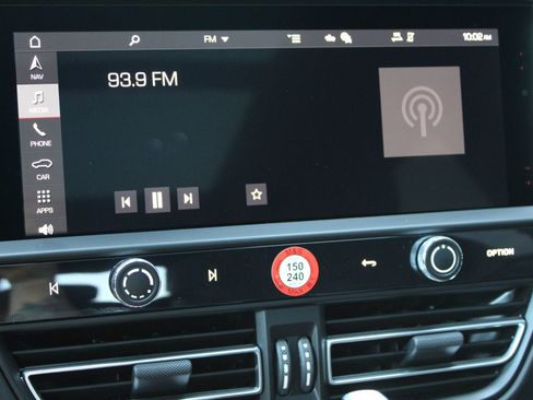 New 2026 Porsche Macan GTS image 19