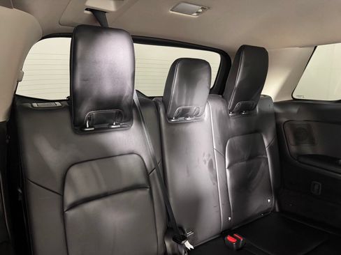 Used 2024 Nissan Pathfinder Platinum FWD image 38