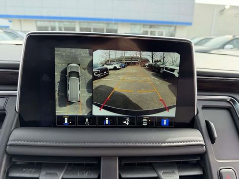 Certified 2023 Chevrolet Suburban LT w/ Luxury Package image 25