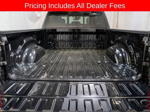 Used 2025 RAM 1500 Big Horn AWD/4WD image 5
