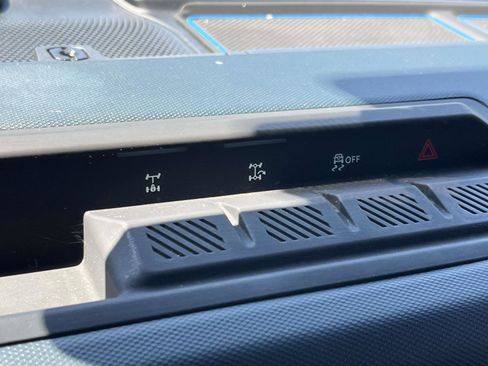 Used 2024 Ford Bronco Outer Banks image 21