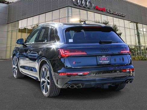 Used 2024 Audi SQ5 Prestige w/ Prestige Package image 2