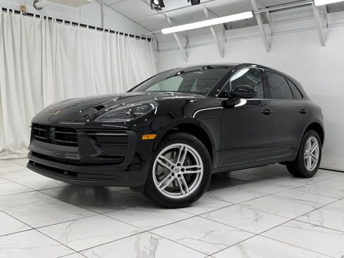 New 2026 Porsche Macan AWD/4WD image 1