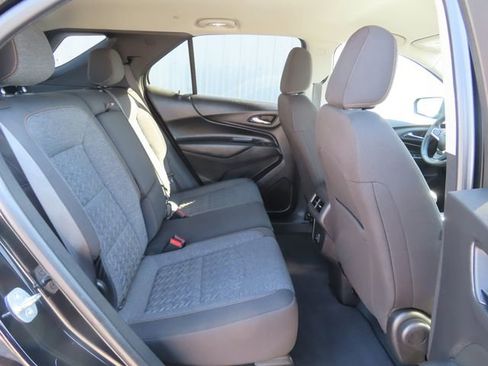 Used 2023 Chevrolet Equinox LT FWD image 29