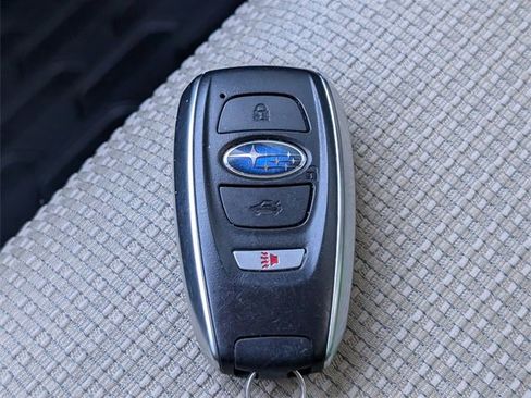 Used 2022 Subaru Outback Premium image 28