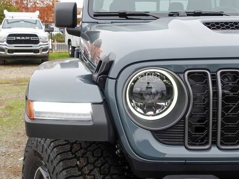 New 2026 Jeep Gladiator Mojave image 5