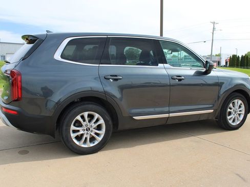 Used 2020 Kia Telluride LX AWD/4WD image 5