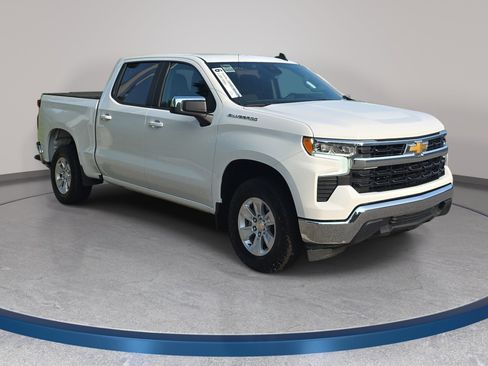 Used 2025 Chevrolet Silverado 1500 LT RWD image 3
