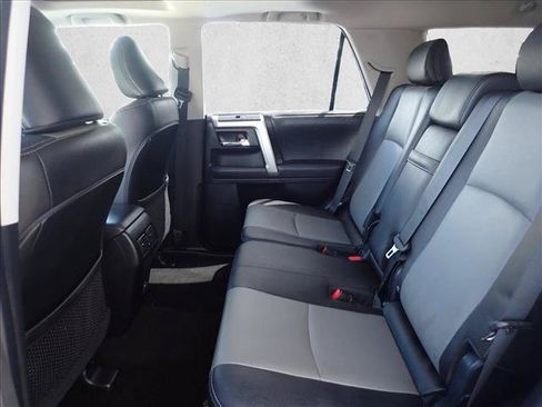 Used 2020 Toyota 4Runner SR5 Premium w/ Moonroof Package AWD/4WD image 10