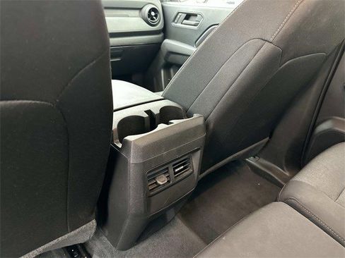 Used 2023 Chevrolet Colorado Trail Boss w/ Technology Package image 12