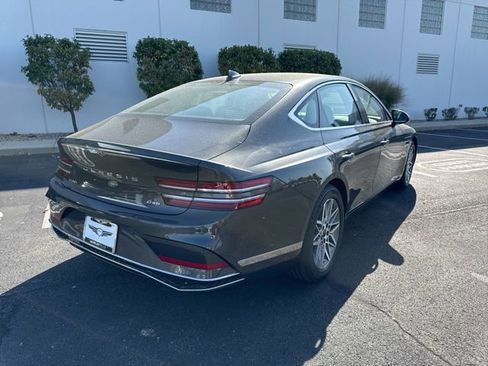 Used 2025 Genesis G80 2.5T image 5
