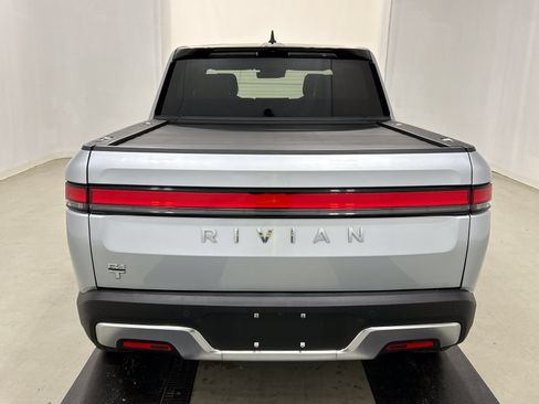 Used 2025 Rivian R1T Adventure AWD/4WD image 4