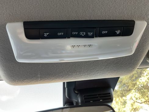 New 2025 Nissan Versa SV w/ Trunk Package image 26