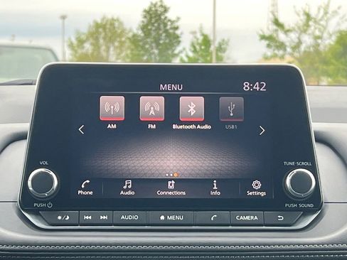 Certified 2024 Nissan Rogue S image 8