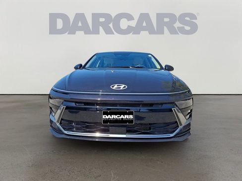 Used 2025 Hyundai Sonata SEL FWD image 2