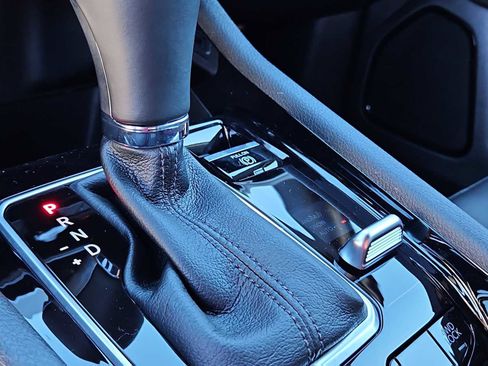 New 2026 Jeep Compass Limited image 21