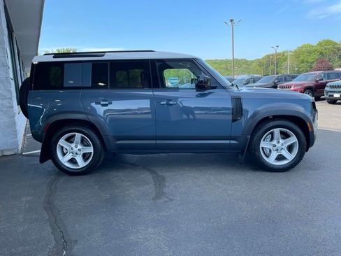 Used 2023 Land Rover Defender 110 SE AWD/4WD image 4