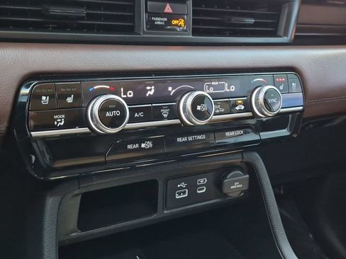 Used 2023 Honda Pilot Elite image 26