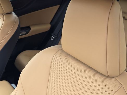 Certified 2025 Lexus NX 350 NX 350h 5-DR SUV image 32