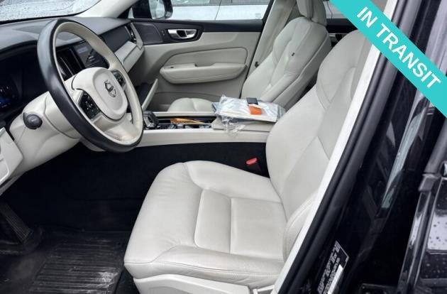 Certified 2024 Volvo XC60 B5 Plus AWD/4WD image 2