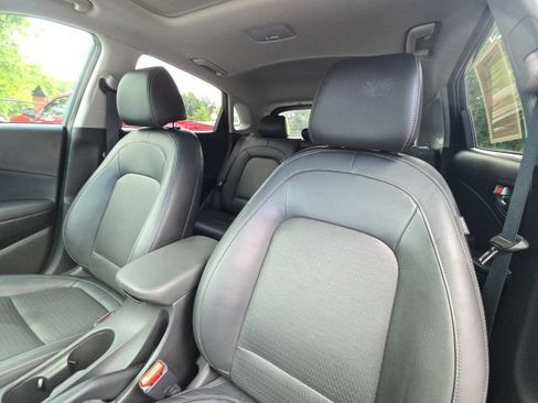 Used 2018 Hyundai Kona Limited AWD/4WD image 21