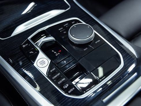 Certified 2024 BMW X5 xDrive40i w/ M Sport Package image 19