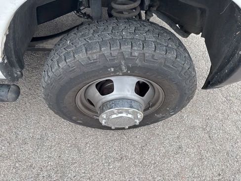 Used 2015 RAM 3500 Tradesman image 4