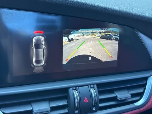 Used 2021 Alfa Romeo Giulia Ti Sport RWD image 18