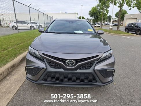 Used 2023 Toyota Camry SE w/ Convenience Package FWD image 2