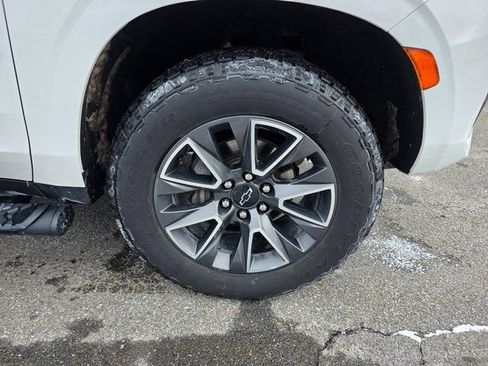 Used 2021 Chevrolet Tahoe Z71 image 13