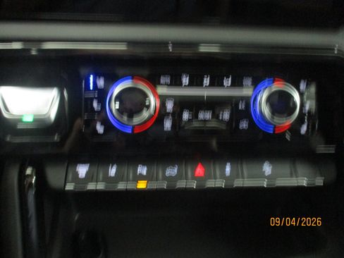 New 2026 GMC Sierra 2500 AT4 w/ AT4 Premium Plus Package AWD/4WD image 29