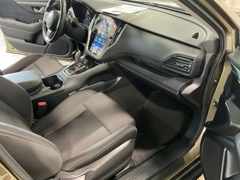 Used 2024 Subaru Outback Premium AWD/4WD image 17