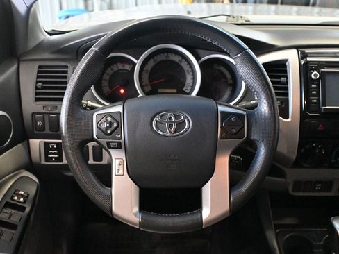 Used 2014 Toyota Tacoma PreRunner w/ SR5 Package RWD image 13