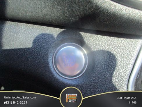 Used 2020 Hyundai Santa Fe Limited FWD image 12