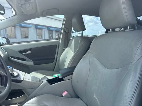 Used 2011 Toyota Prius Four w/ Navigation Pkg FWD image 7