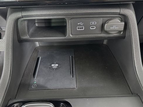 Used 2025 Honda Pilot EX-L image 18