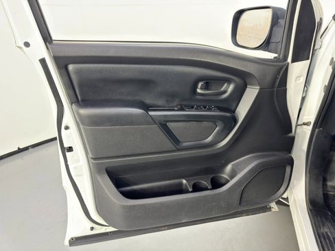 Used 2018 Nissan Titan S w/ S Utility Package image 29