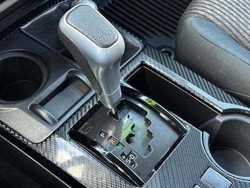 Used 2019 Toyota 4Runner TRD Off-Road image 22