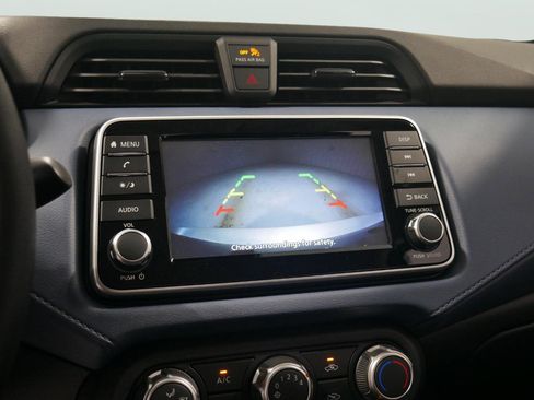 New 2025 Nissan Versa SV w/ Trunk Package FWD image 22