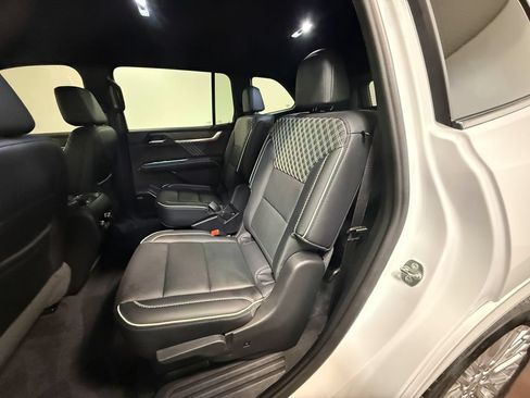 Used 2024 GMC Acadia Denali w/ LPO, Floor Liner Package FWD image 8