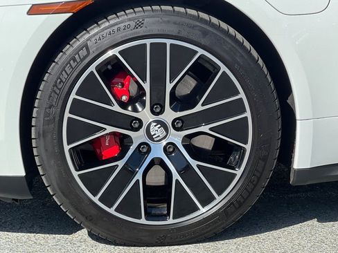 Used 2021 Porsche Taycan 4S image 25