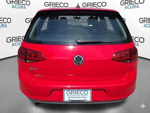 Used 2017 Volkswagen Golf 4-Door FWD image 6