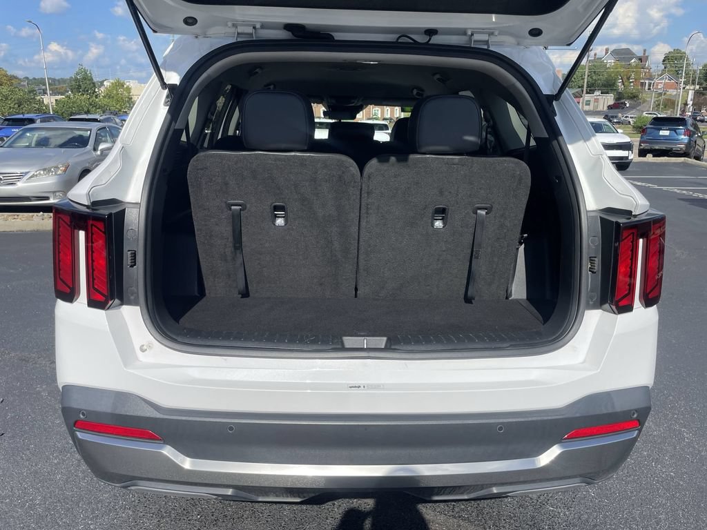 Certified 2024 Kia Sorento S AWD/4WD image 38