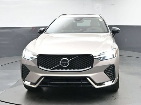 New 2026 Volvo XC60 B5 Plus w/ Protection Package Premier AWD/4WD image 3