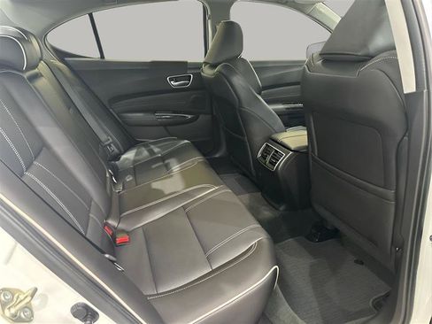 Used 2018 Acura TLX V6 w/ Technology Package FWD image 24
