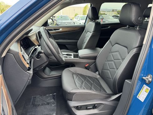 Used 2026 Volkswagen Atlas SE FWD image 14