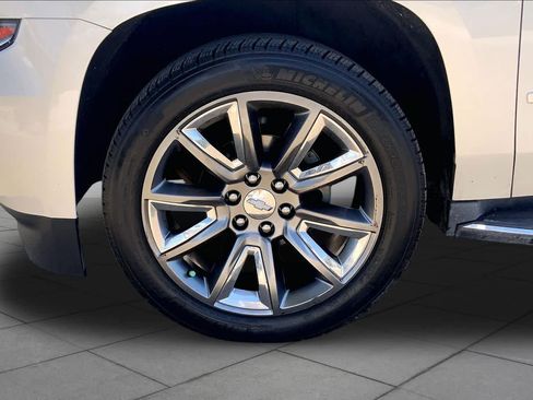 Used 2015 Chevrolet Tahoe LTZ AWD/4WD image 11